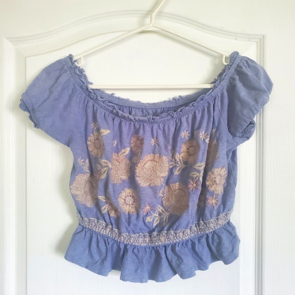 American Eagle crop top